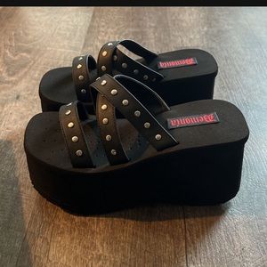 Women’s Sandals